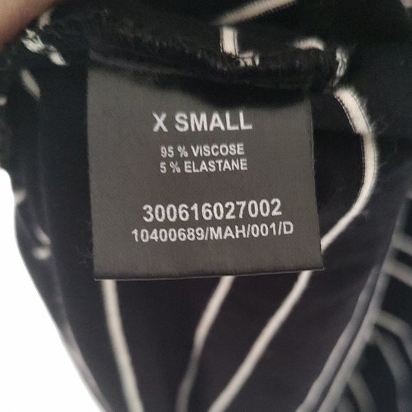 Wardrobe semi formal striped black and white dress with 3/4 sleeves - Picture 5 of 5